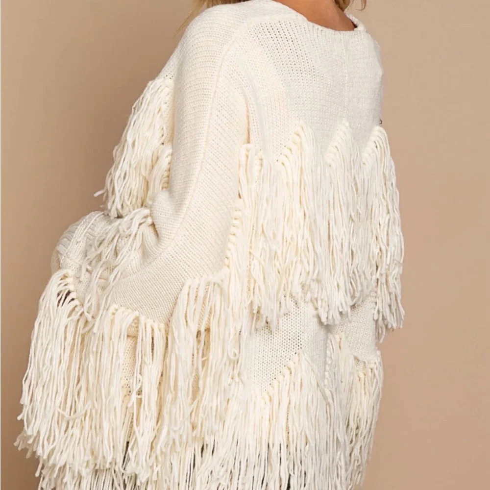 Fringe Cream Sweater - Picture 2 of 3